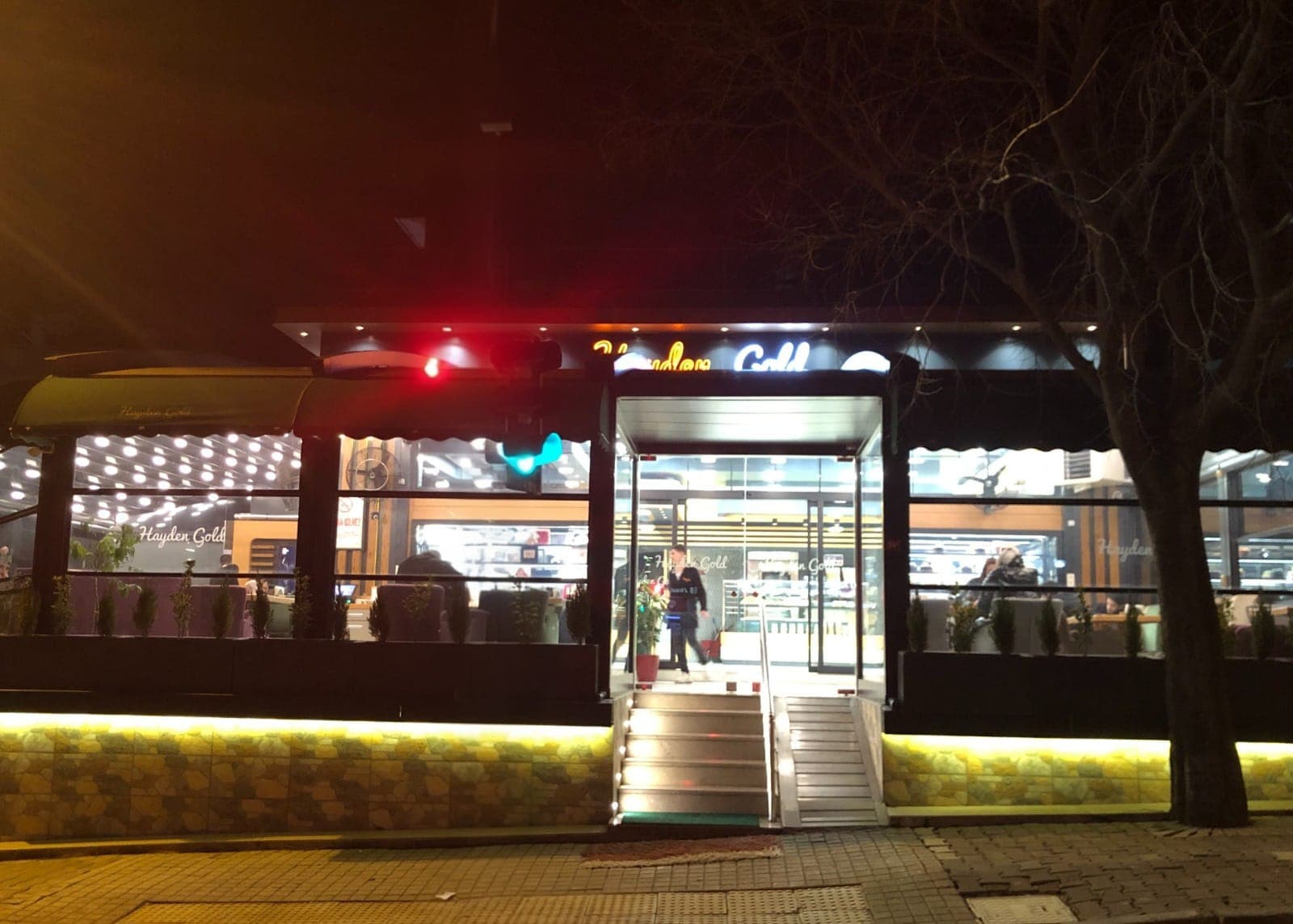 Hayden Gold / Kartal — görsel 2